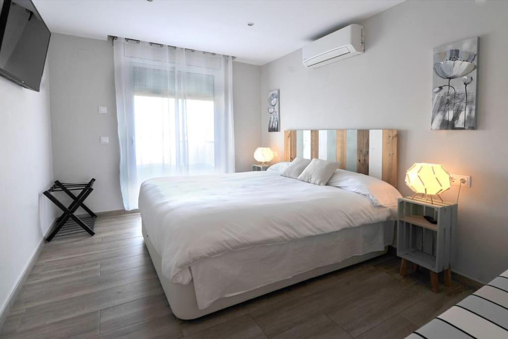 Atico Frente Al Museo Dali Apartman Figueres  Kültér fotó