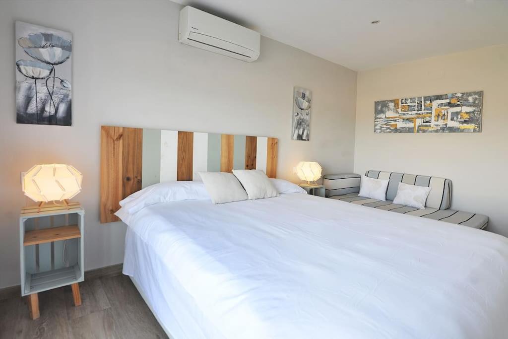 Atico Frente Al Museo Dali Apartman Figueres  Kültér fotó